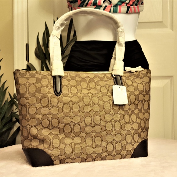 NWT COACH ZIP TOP TOTE IN SIGNATURE JACQUARD - Picture 3 of 8